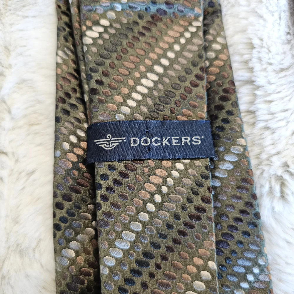Dockers‎ and Countess Mara Ties